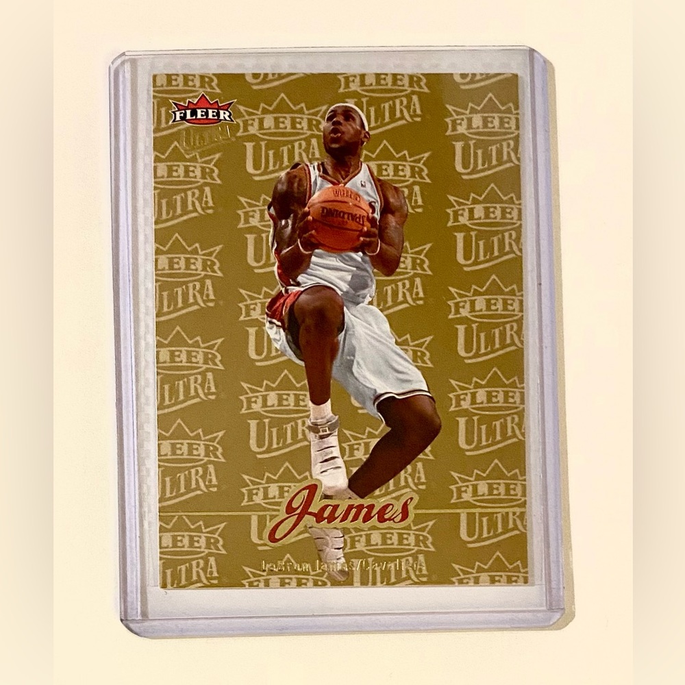 GOLD FLEER ULTRA LEBRON